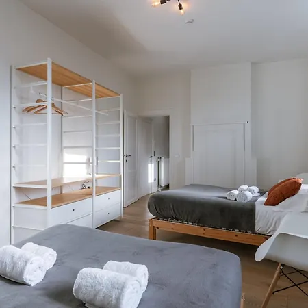 Huswell - Spacious In The Historic Center Of Lägenhet Gent